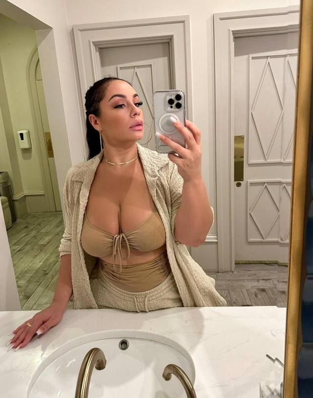 🍑😍 Incall and Outcall Available 24/7✔✔ Clean upscale and Discrete location  💯💯 Girl friend experience available - Image 3